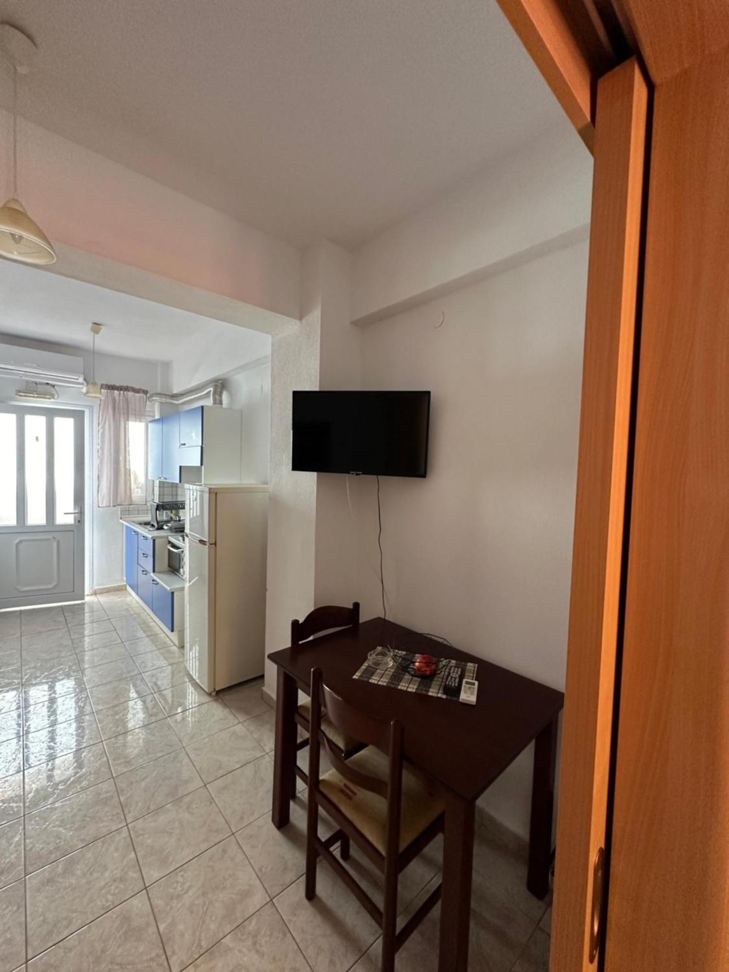 Dimos Apartments Kokkino Nero Exterior photo